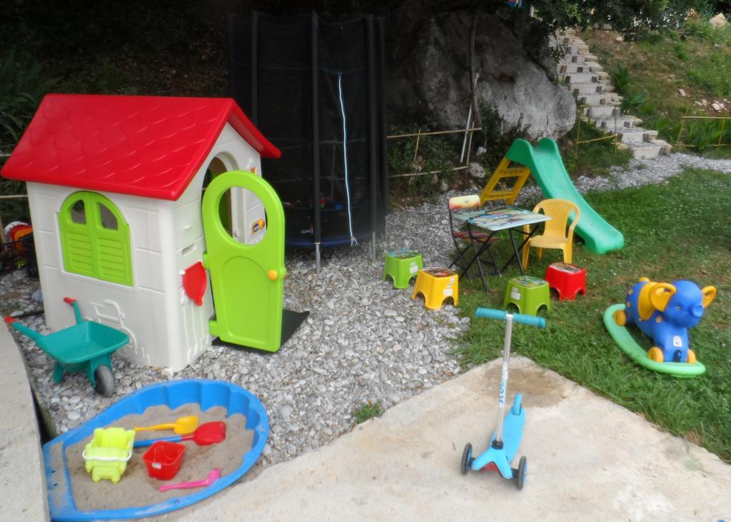 Pataki Guesthouse Petrovac ภายนอก รูปภาพ