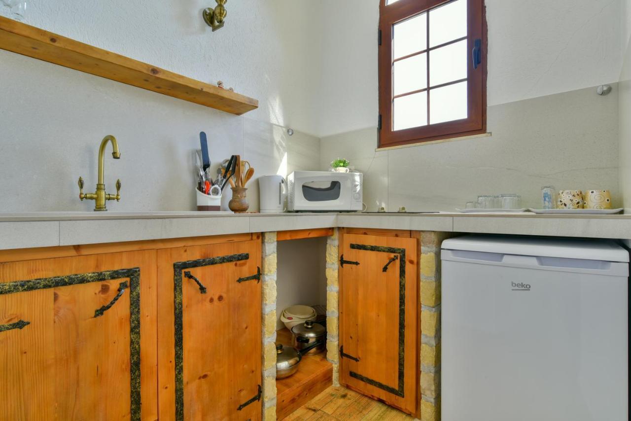 Pataki Guesthouse Petrovac ภายนอก รูปภาพ