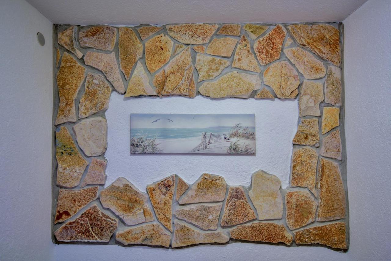 Pataki Guesthouse Petrovac ภายนอก รูปภาพ